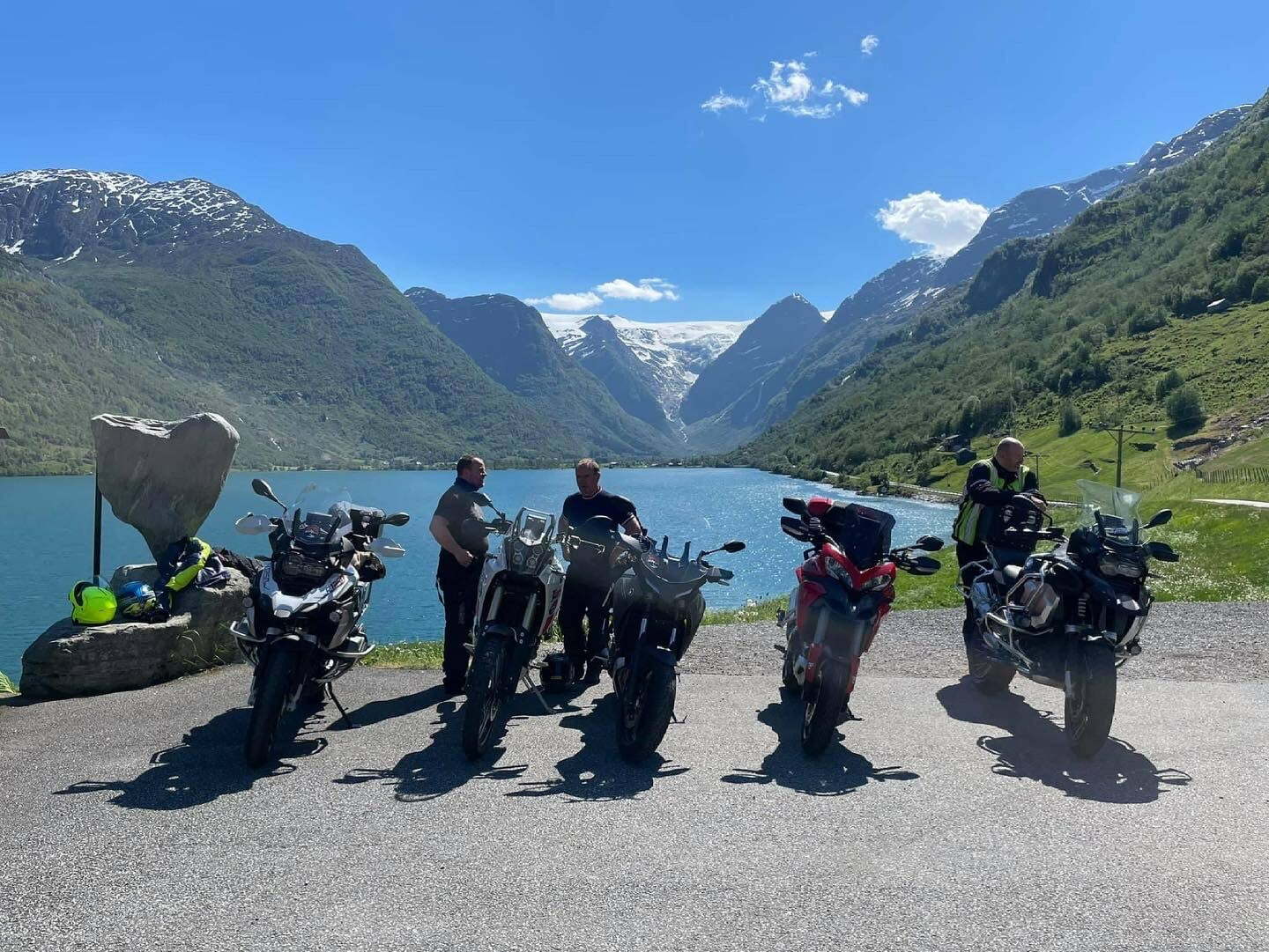 Har du husket å bestille service til din MC? Speed Motorcenter Har du husket å bestille service til din MC? Speed Motorcenter