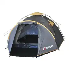 4Bikers MC-Telt Original er et bestselgende MC-telt som settes opp p&aring; ca. 30 sekunder takket v&aelig;re Flush-touch systemet der stenger, inner- og yttertelt sitter sammen. Det er vanntett med 3000 mm vanns&oslash;yle, har gulv i b&aring;de inner- og yttertelt, myggnetting i d&oslash;ren, plass til opptil 3 personer og pakkes kompakt &ndash; perfekt for motorsykkelturer.