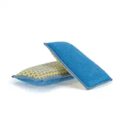 Gloss Factory Window Scrub Pad ble laget for &aring; gi en effektiv og milj&oslash;vennlig dyprens av glass og plast. som vindskjermer.