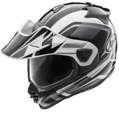 <strong data-end="138" data-start="111">Arai Tour-X5 Discovery Hvit/Sort/Gr&aring;</strong> er en allsidig adventure MC-hjelm som kan brukes med eller uten visir og skygge, og enkelt tilpasses gate-, ADV- eller offroad-kj&oslash;ring. H&aring;ndlaget i Japan med PB-CLC2-skall, effektiv ventilasjon og h&oslash;y komfort. ECE 22.06-godkjent, med Max Vision Pinlock inkludert.