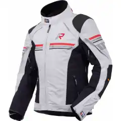 <p data-end="357" data-start="0"><strong data-end="70" data-start="0">Rukka Armatour-R MC Jakke Lady &ndash; premium touring for all slags v&aelig;r</strong><br data-end="73" data-start="70" />
Feminint tilpasset touringjakke i <strong data-end="146" data-is-only-node="" data-start="107">A.W.S. PRO 3-lags laminert polyamid</strong> &ndash; <strong data-end="183" data-start="149">vanntett, vindtett og pustende</strong>. Forsterket med <strong data-end="218" data-start="200">Rukka ArmaTech</strong> og <strong data-end="239" data-start="222">CORDURA&reg; 500D</strong> p&aring; utsatte soner. <strong data-end="280" data-start="258">Rukka D3O&reg; Air XTR</strong> beskyttere <strong data-end="305" data-start="292">(Level 2)</strong> p&aring; skuldre/albuer og <strong data-end="354" data-start="327">ryggbeskytter (Level 1)</strong>. Komfort og passform sikres med <strong data-end="410" data-start="390">myk neoprenkrage</strong>, bred <strong data-end="433" data-start="417">justerbarhet</strong> (overarmer, ermer, midje), <strong data-end="476" data-start="461">ventilasjon</strong> p&aring; skuldre/ermer/rygg/sider, <strong data-end="522" data-start="506">skrittstropp</strong> og <strong data-end="551" data-start="526">lang koblingsglidel&aring;s</strong> til bukse. Praktisk med <strong data-end="608" data-start="576">2 vannavst&oslash;tende ytterlommer</strong>, <strong data-end="642" data-start="610">2 vannavst&oslash;tende innerlommer</strong> (inkl. mobil) og <strong data-end="674" data-start="660">n&oslash;kkelkrok</strong>. <br />
<strong data-end="696" data-start="679">Kort fortalt:</strong> Funksjonalitet, beskyttelse og stil &ndash; perfekt for krevende turer i all slags v&aelig;r.</p>
