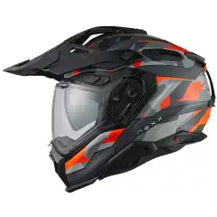 <strong data-end="15" data-start="0">NEXX X.WED3</strong> er en allsidig adventure- og endurohjelm som kan brukes som helhjelm, crosshjelm eller komplett adventure-oppsett. Den er ECE 22.06-godkjent, har integrert solvisir, 7 luftinntak og 4 uttak samt Pinlock&reg; 70 MaxVision&trade; inkludert.<br />
Med 3 skallst&oslash;rrelser, X-Matrix 2 glassfiberkonstruksjon, F.R.S. n&oslash;dutl&oslash;sningssystem og klargj&oslash;ring for NEXX X-COM3 intercom, er dette en robust og fleksibel hjelm for b&aring;de vei og offroad.