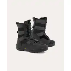 <strong data-end="86" data-start="4">REV'IT! </strong>Vanntette <strong data-end="42" data-start="10">MC-sko med Hydratex&reg; Z-liner</strong>-membran og robust, milit&aelig;rinspirert design. <strong data-end="107" data-start="87">REV&rsquo;IT! Acre H2O</strong> kombinerer semsket skinn, Vibram&reg;-ytters&aring;le, SEESOFT&trade; ankelbeskyttelse og smart lisse-/glidel&aring;ssystem for h&oslash;y komfort, godt grep og trygg kj&oslash;ring i all slags v&aelig;r &ndash; perfekt til urban bruk, pendling og touring.