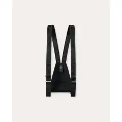 REV&rsquo;IT! Strapper 2 MC bukseseler er solide, justerbare bukseseler i 600D polyester og 3D Air Mesh som holder motorsykkelbuksen trygt p&aring; plass og gir god komfort p&aring; lange turer. Kompatible med utvalgte REV&rsquo;IT!-bukser via kort koblingsglidel&aring;s, med ventilert ryggparti og reflekslogo for &oslash;kt synlighet.