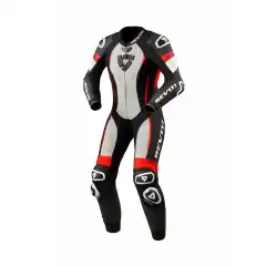 <p data-end="266" data-start="0"><strong data-end="35" data-start="0">REV&rsquo;IT! Xena 4 Ladies One Piece</strong> er en kvinnetilpasset helskinns racingdress utviklet for banekj&oslash;ring og sportssykkel. Den har tett racingpassform, strategiske stretchpaneler og CE AAA-sertifisert beskyttelse med BETAC&reg; beskyttere og SEESMART&trade; hoftebeskyttelse.<br />
Dressen er klargjort for airbag-system og SEESOFT&trade; ryggbeskytter, og kombinerer maksimal sikkerhet, ventilasjon og bevegelsesfrihet for ambisi&oslash;se kvinnelige f&oslash;rere.</p>
