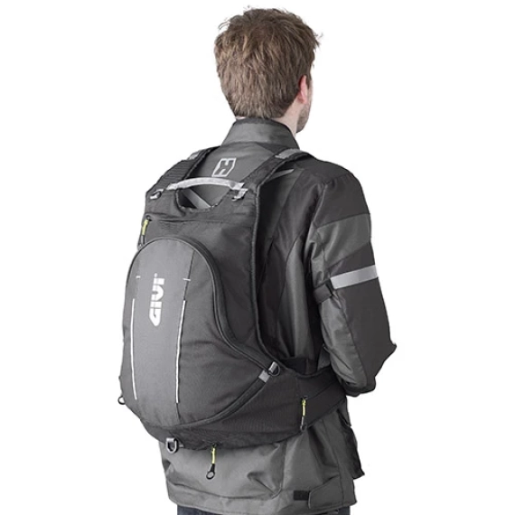 Givi Ryggsekk Easy 22 liter med hjelmbag