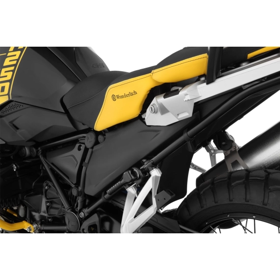 Wunderlich frame cover (with opening for socket)