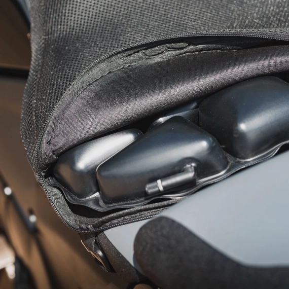 AIR SEAT ADVENTURE & TOURING