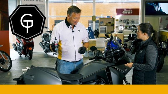 Rens og beskytt matt lakk på motorsykkelen : Speed Motorcenter