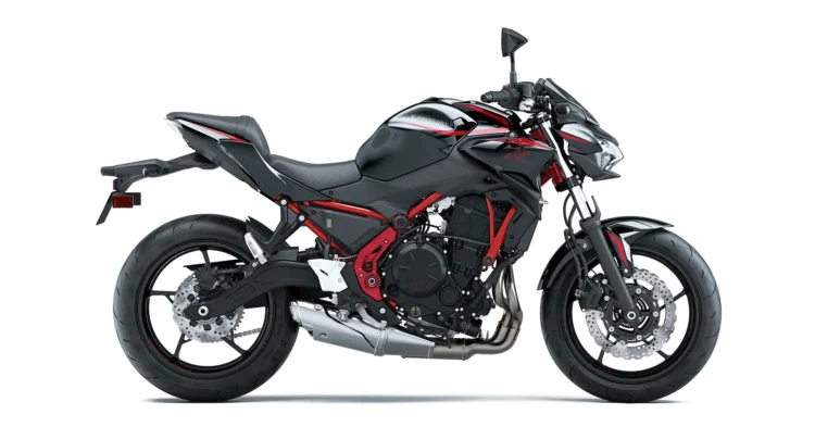 Kawasaki Z650 Special Edition / Supernaked / Speed Motorcenter