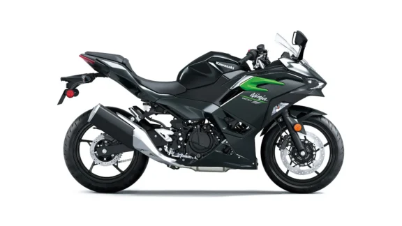Kawasaki Ninja 500 / Supersport / Speed Motorcenter