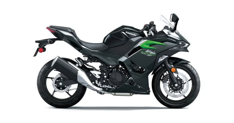 Kawasaki Ninja 500 / Supersport / Speed Motorcenter