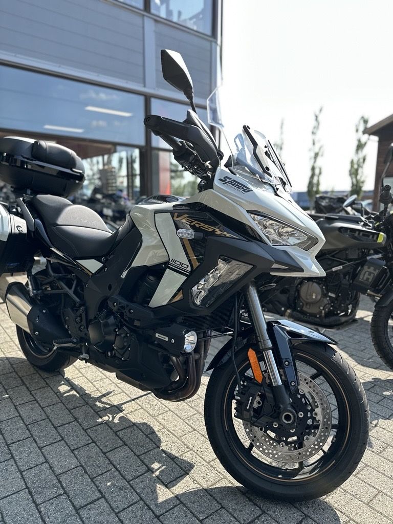 Kawasaki Versys 1100 SE