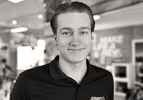 Martin: selger på Kawasaki / Speed Motorcenter / SpeedMC / Sandefjord / MC-tester