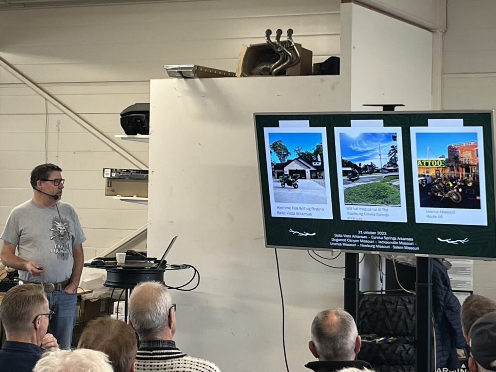 Jan Fredrik Gulbrandsen viser sine mc reiser på storskjerm, Speed Motorcenter, Speedmc, MC,Sandefjord, Adventureskolen